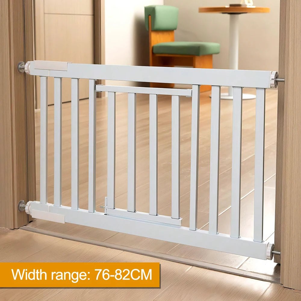 Metal Retractable Pet Gate W/Door